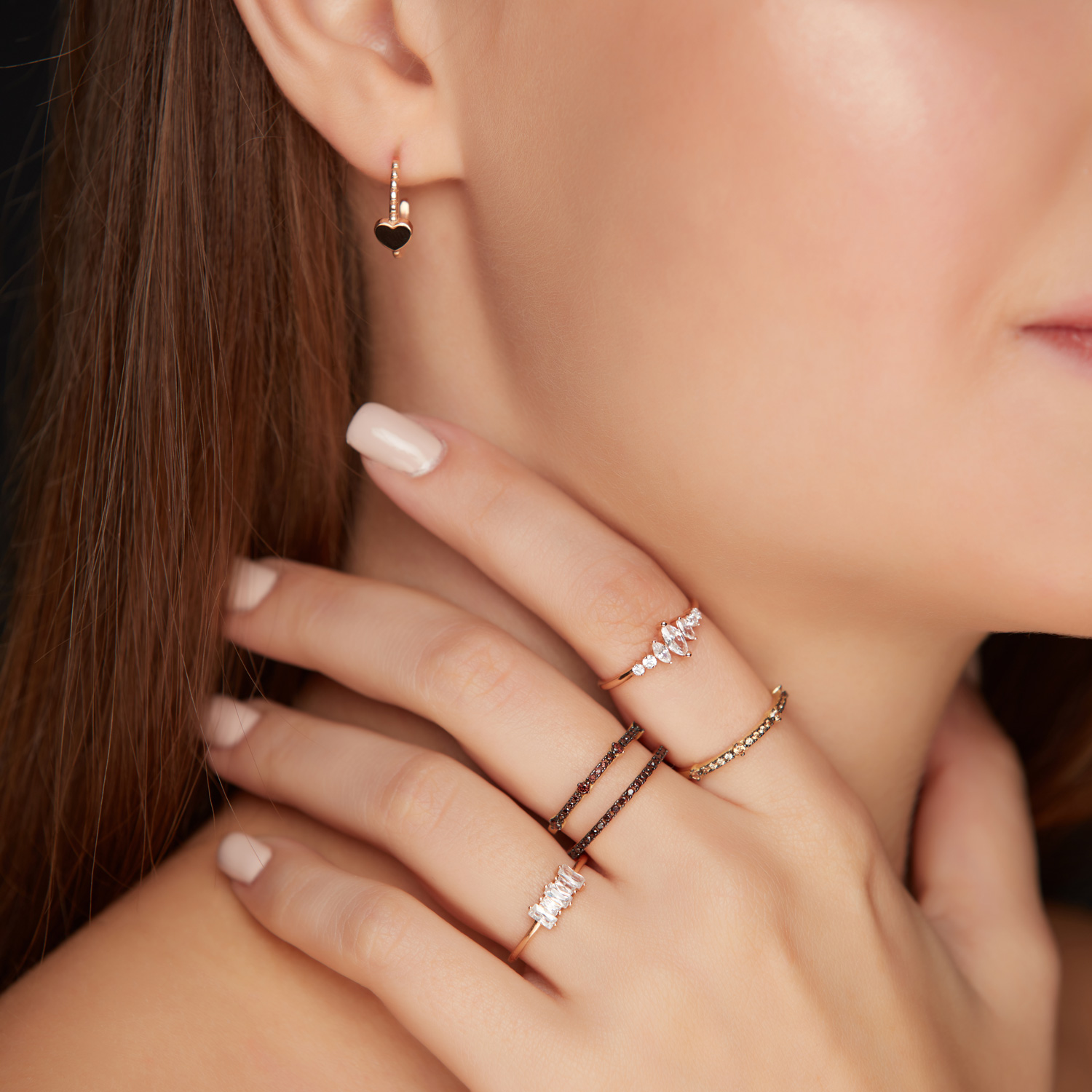 Altın Taşlı Yüzük