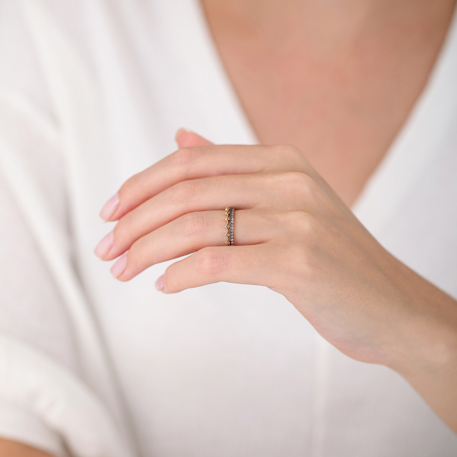 Altın Taşlı Yüzük