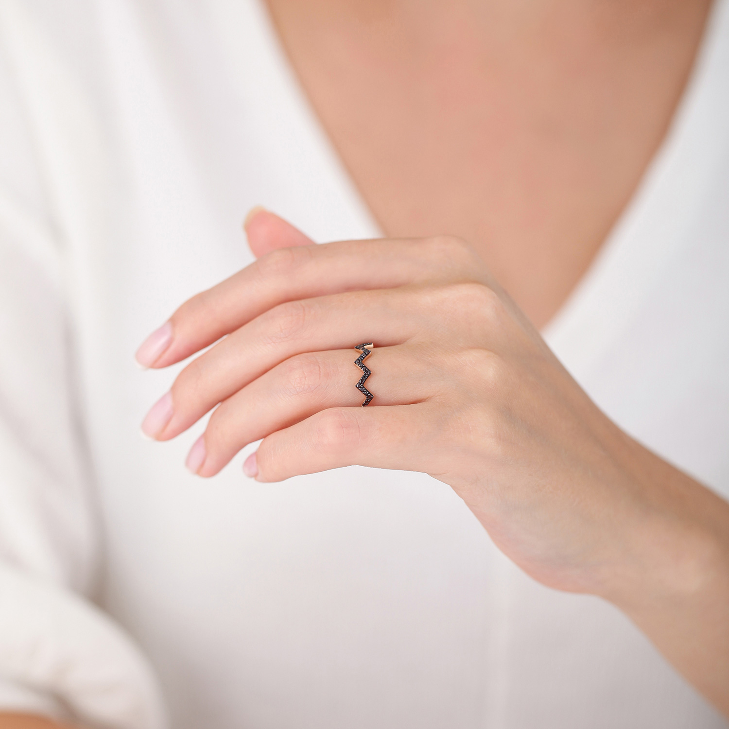 Altın Taşlı Yüzük