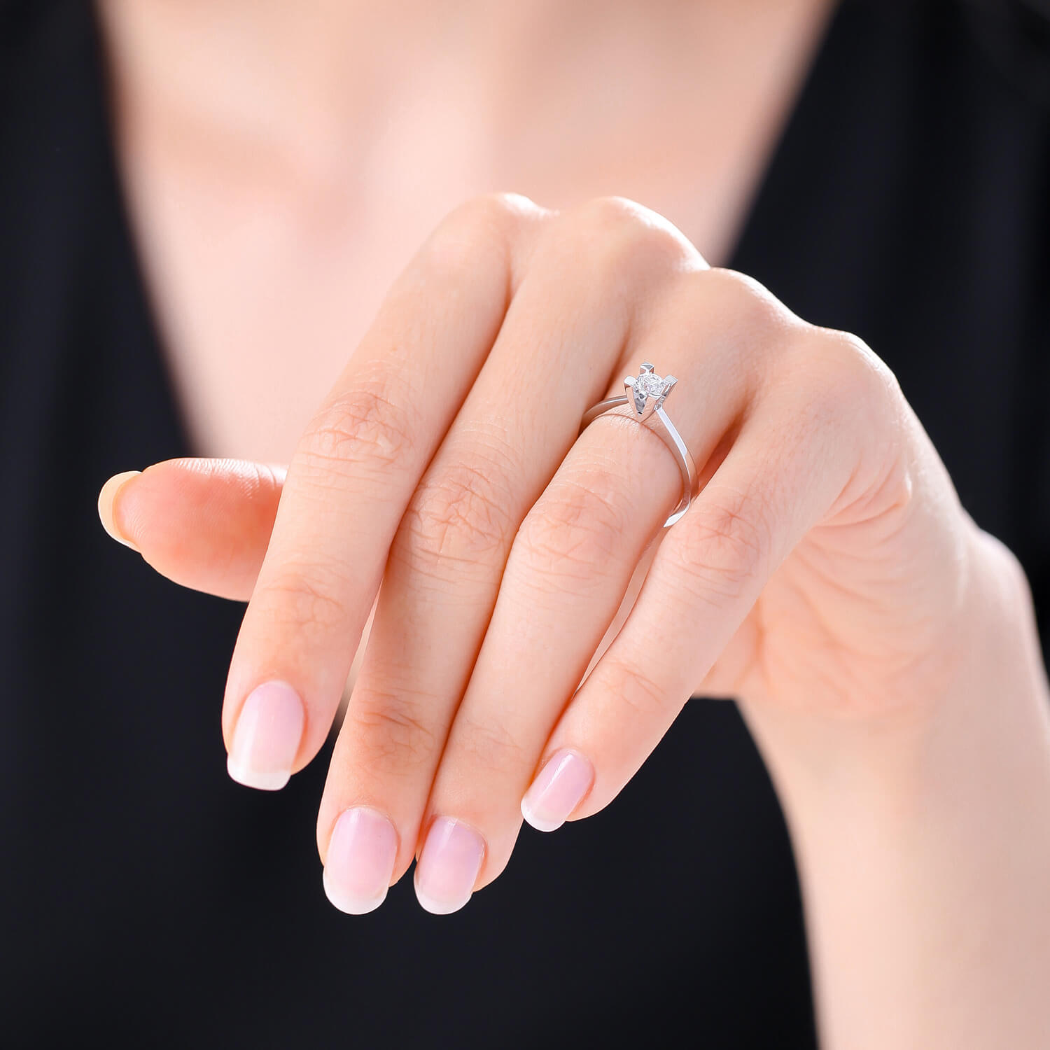 Pırlanta Tektaş Yüzük