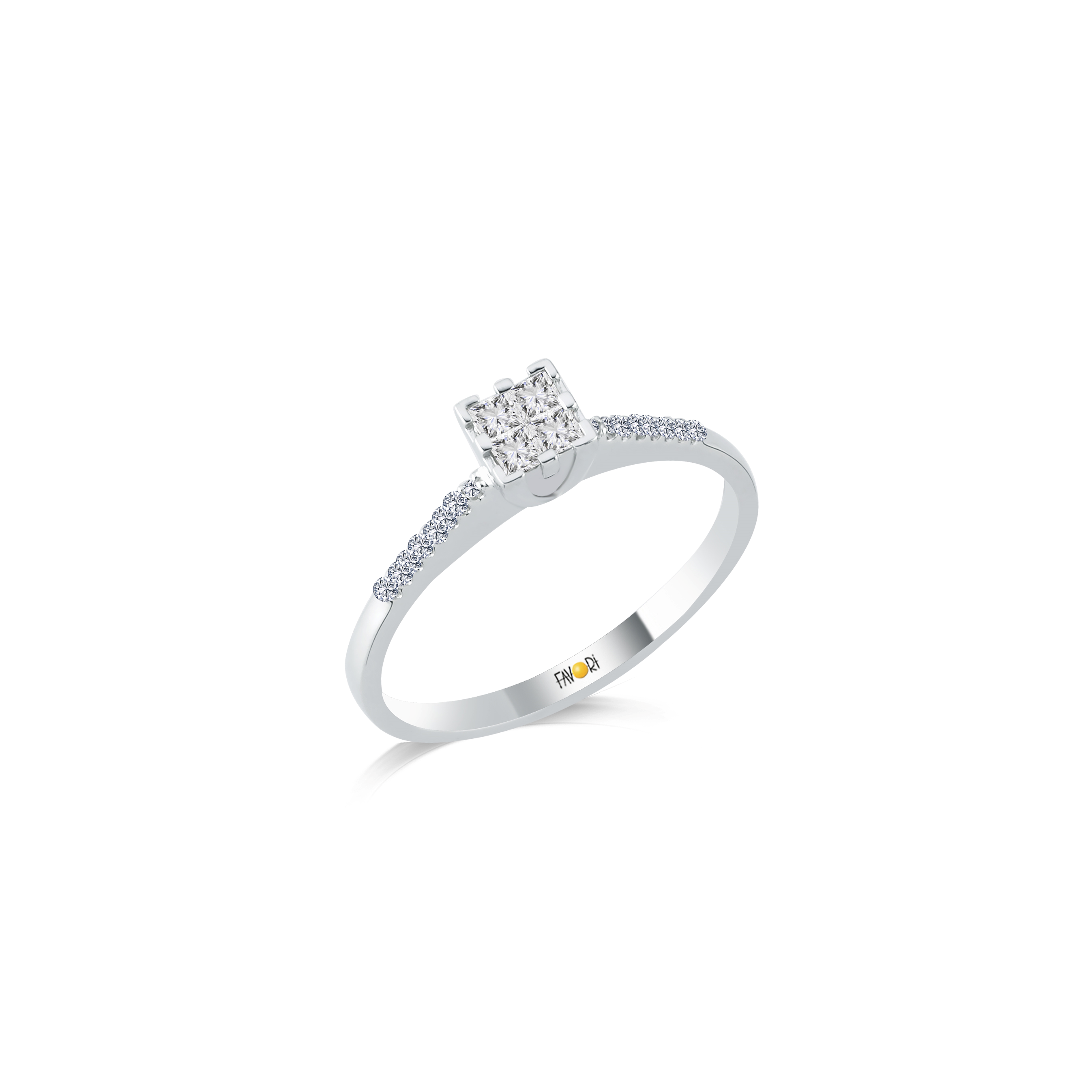 PIRLANTA PRENSES TAŞLI YÜZÜK 0.18 CT